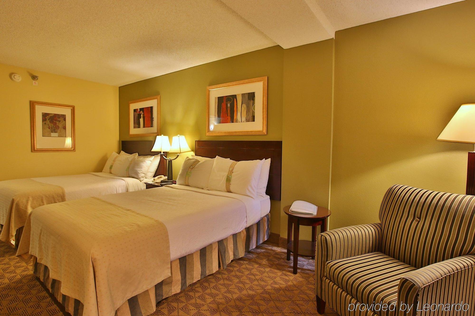 Holiday Inn Hotel And Suites Beaumont-Plaza I-10 & Walden By Ihg Exterior photo